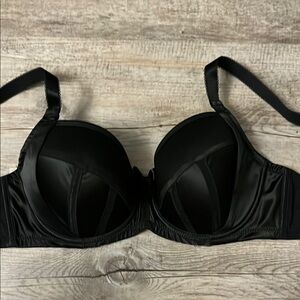 Black Full Coverage Bra with Molded Cups and Underwire